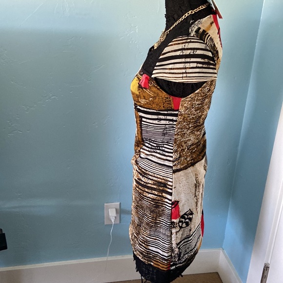 Papillon mesh dress Size medium - cute - Picture 2 of 6